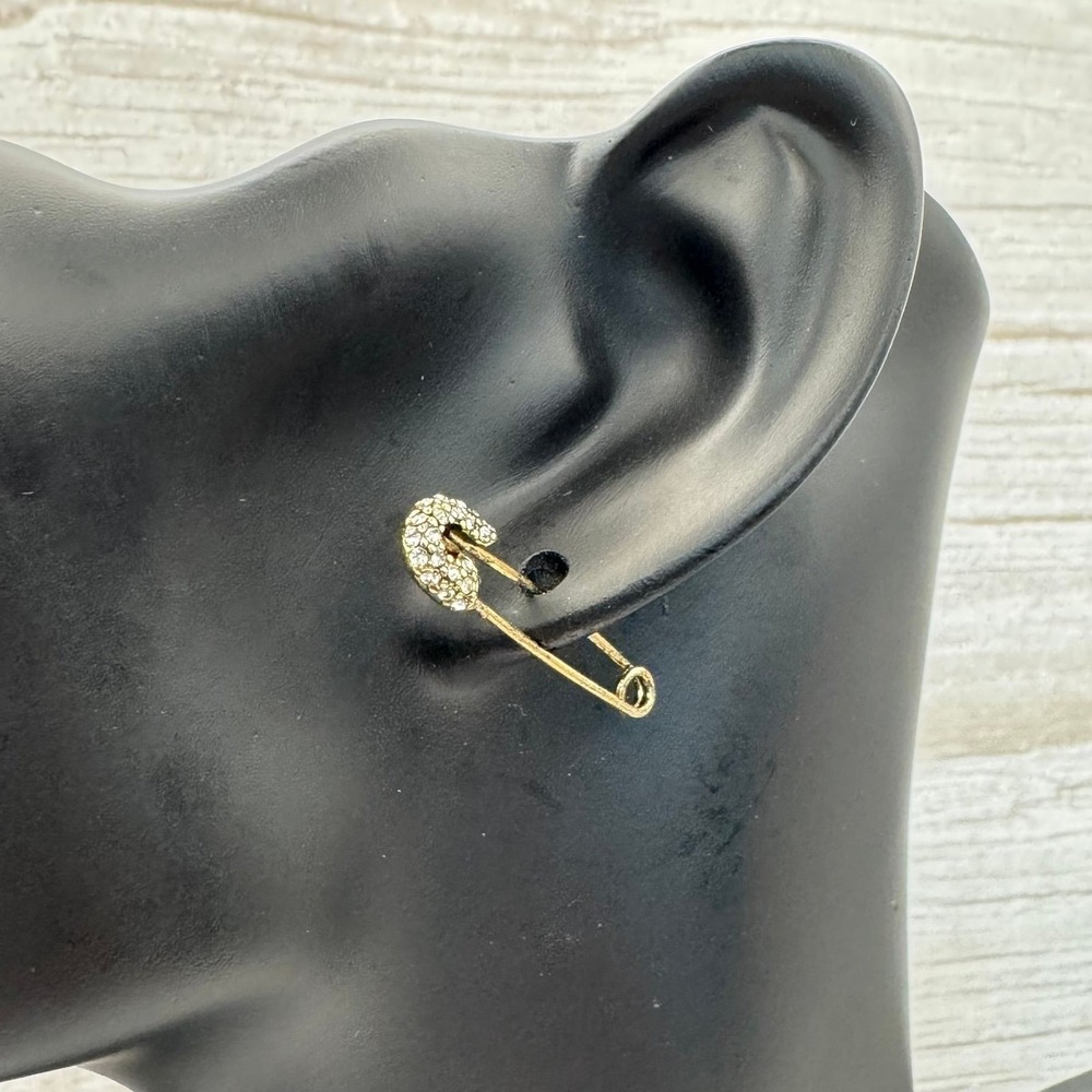 RACHEL ROY "safety pin" earrings